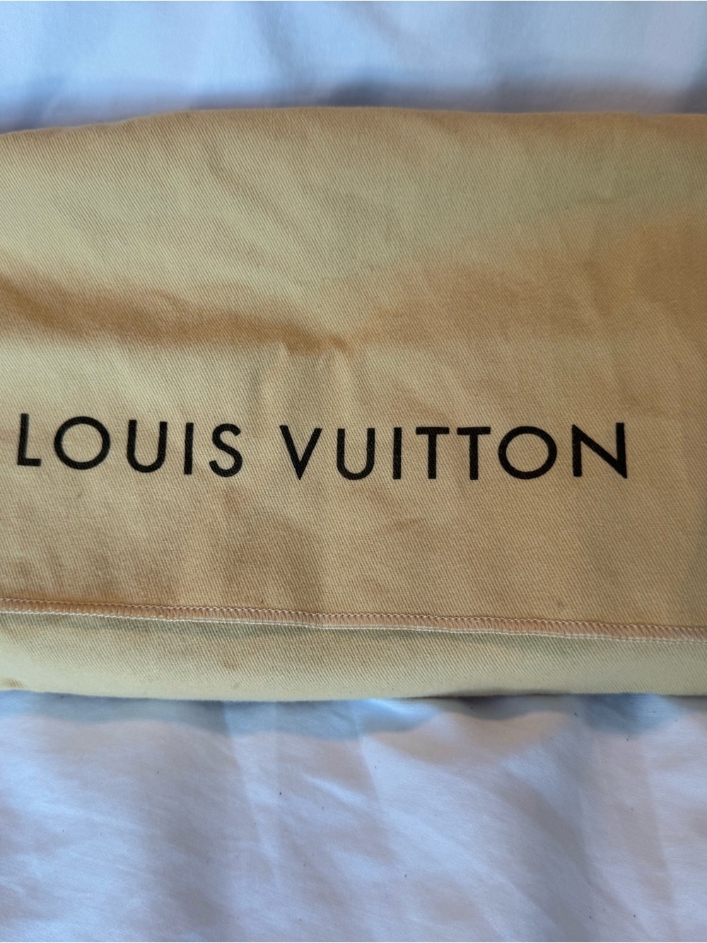 Louis Vuitton Damier Azur Wristlet in White and Beige with Tan Strap - Picture 14 of 15